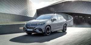 Mercedes EQE SUV