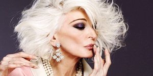 Η 91χρονη Κάρμεν ντελ Ορεφίτσε είναι το γηραιότερο μοντέλο στον κόσμο