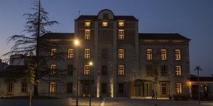 α: Μια ματιά στα ιστορικά και εμβληματικά κτίρια τη πόλης