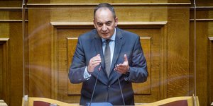 Γιάννης Πλακιωτάκης