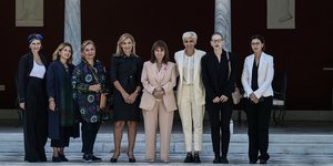 Κατερίνα Σακελλαροπούλου κήπος Προεδρικού Μεγάρου