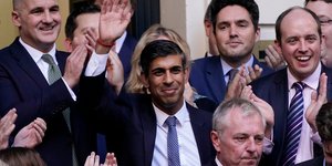 Ο Ρίσι Σούνακ στα κεντρικά των Τόρηδων 