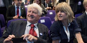 Ο Στάνλεϊ Τζόνσον και η Ρέιτσελ Τζόνσον, πατέρας και αδερφή του Μπόρις Τζόνσον 