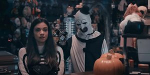 Σκηνή από την ταινία θρίλερ Terrifier 2 που έχει προκαλέσει σάλο