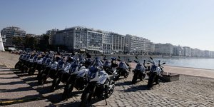 Δεκαοχτώ μοτοσικλέτες παρέδωσε στην Ομάδα Ζ της ΕΛ.ΑΣ. η ΟΛΘ ΑΕ