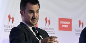 χαριτσης δεξι χερι