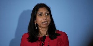 Η Υπουργός Εσωτερκών της Μεγάλης Βρετανίας, Σουέλα Μπρέιβερμαν/ Φωτογραφία αρχείου: AP