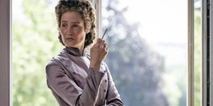 γυναικα τσιγαρο 