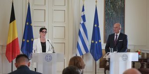 Ο ΥΠΕΞ Νίκος Δένδιας και η Βελγίδα ομόλογός του, Χάτζα Λαμπίμπ/ Φωτογραφία: ΒΑΣΙΛΗΣ ΡΕΜΠΑΠΗΣ/EUROKINISSI