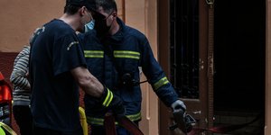 δυο πυροσβεστες 