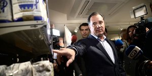 Επιθεώρηση Γεωργιάδη στα σούπερ μάρκετ