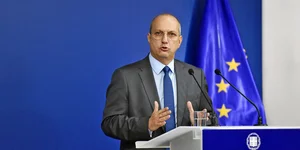 Γιάννης Οικονόμου