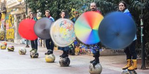 ηθοποιοι ομπρελες 