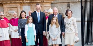 Ο τέως βασιλιάς της Ισπανίας Χουάν Κάρλος με την οικογένειά του