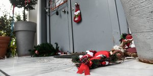 Κολωνός: Ένταση στο κτίριο της Κιβωτού του Κόσμου -Ζευγάρι έσπασε την πόρτα ζητώντας πίσω τα παιδιά του