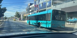 Ένα ελληνικό λεωφορείο στα χρώματα της Γερμανίας