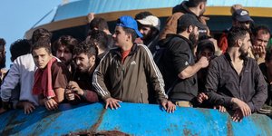 Μετανάστες φθάνουν στην Ελλάδα