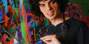 Ο ελληνικής καταγωγής καλλιτέχνης Νικόλας Κονταξής 