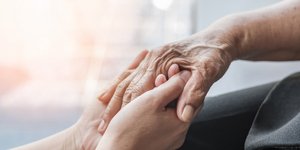 Απογοήτευση από υποψήφιο φάρμακο απέναντι στη νόσο Αλτσχάιμερ/ Shutterstock
