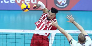 Ολυμπιακός-Μπουργκάς, Challenge Cup