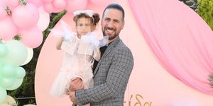 Κώστας Παπαδόπουλος- Μαρίνα Μαριάδου: Βάφτισαν την κόρη τους!