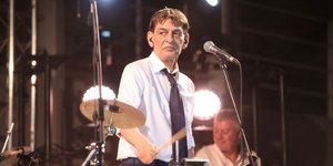 O Μιχάλης Ρακιντζής με τη σύντροφό του σε σπάνια έξοδο
