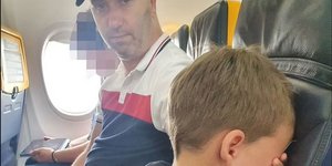 6χρονος έκλαιγε καθόλη τη διάρκεια πτήσης γιατί δεν μπορούσε να κάτσει στο παράθυρο