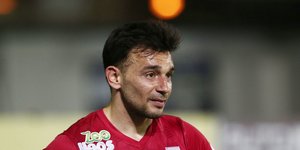 Νίνης