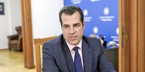 Θάνος Πλεύρης ΣΥΡΙΖΑ βουλευτές προσωπικός γιατρός