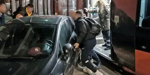 Τραμ Νέα Σμύρνη συρμός αυτοκίνητο