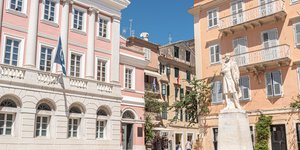 Μνημειο Θεοτόκη στην Κέρκυρα