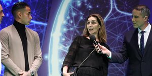 Ο Σέρχιο Αραούχο με τη μητέρα του Άλκη Καμπανού στα βραβεία ΠΣΑΠ