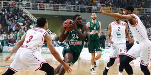 Εντυπωσιακός στο ξεκίνημά του με τη φανέλα του Παναθηναϊκού ο Ντουέιν Μπέικον