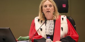 Η πρόεδρος του Δικαστηρίου των Βρυξελλών, Λοράνς Μασάρτ, που θα εκδικάσει την υπόθεση των τρομοκρατικών επιθέσεων στις Βρυξέλλες το 2016/ AP Photo/Olivier Matthys 