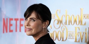 Η Σαρλίζ Θερόν μελαχρινή