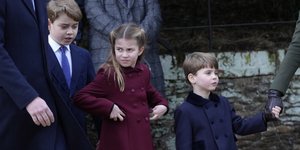 Οι πρίγκιπες Τζορτζ και Λούις με την αδερφή τους, πριγκίπισσα Σάρλοτ