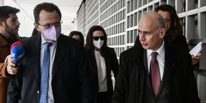 Συνάντηση των δικηγόρων του πατέρα Αντωνίου, Θρασύβουλου Κονταξής και Ιωάννη Κώτσου με τον Εισαγγελέα του Αρείου Πάγου