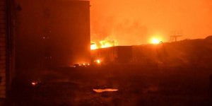 Οι Ουκρανοί εξαπέλυσαν πυραυλικά πλήγματα σε χώρο αποθήκευσης καυσίμων στο Ντονμπάς 