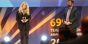 Η Δώρα Τσαμπάζη μιλάει στα βραβεία του ΠΣΑΤ