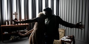 Θέατρο Τέχνης || Υπόγειο || Ράινερ Βέρνερ Φάσμπιντερ, «Ελευθερία στη Βρέμη» | Σκηνοθεσία Νίκος Μαστοράκης