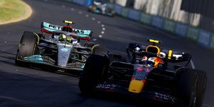 Mercedes VS Red Bull