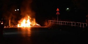 Φωτιά σε κάδο σε δρόμο