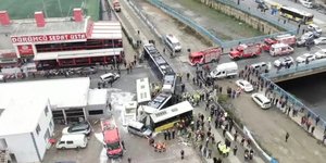 To σημείο της σύγκρουσης του τραμ με το λεωφορείο στην Κωνσταντινούπολη