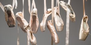 κρεμασμενες πουεν