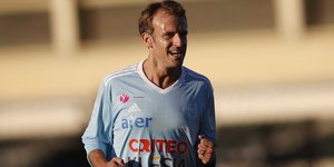 Ο Μακρόν σε φιλανθρωπικό αγώνα ποδοσφαίρου