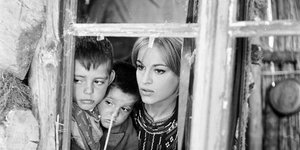 Η Μέμα Σταθοπούλου