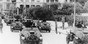 Γερμανικά τεθωρακισμένα των Ναζί στην Αθήνα