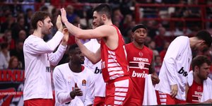 Να πανηγυρίσουν και στη Γερμανία θέλουν οι παίκτες του Ολυμπιακού