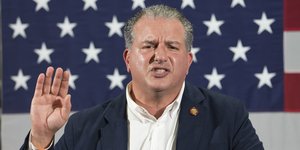 Τζίμι Πατρώνης, ο Ελληνας, δεξί χέρι του Ρον Ντε Σάντις