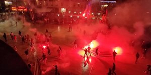 Άγρια επεισόδια μετά το ματς Γαλλίας - Μαρόκου για το Μουντιάλ